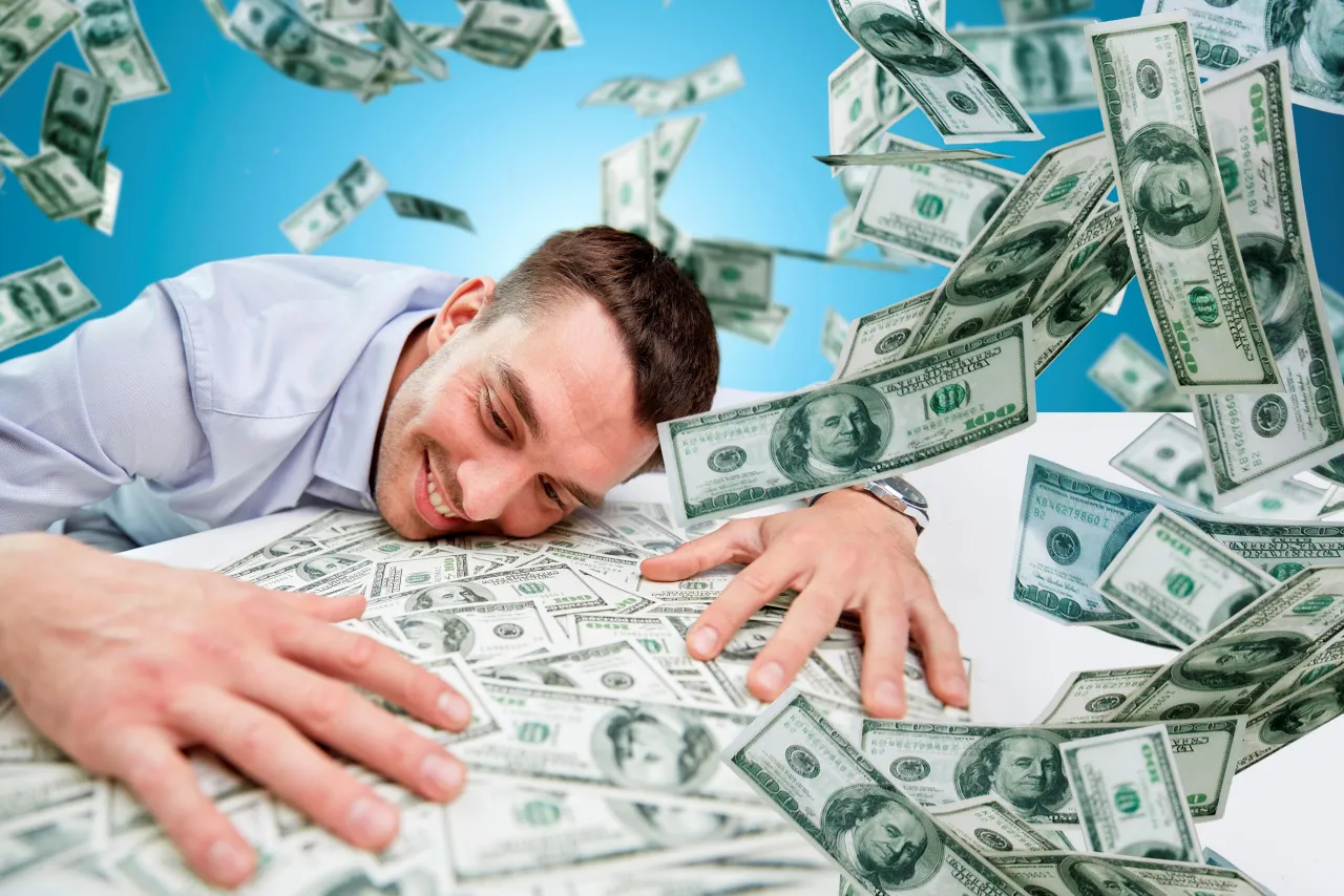 6111_men_money_dollars_fingers_many_banknotes_smile_joy_530745_6001x3850